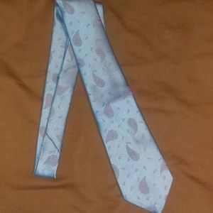 Essex row light blue and pink paisley print tie